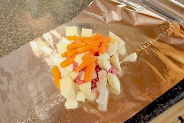 How to Make Hobo Packets in Your Slow Cooker